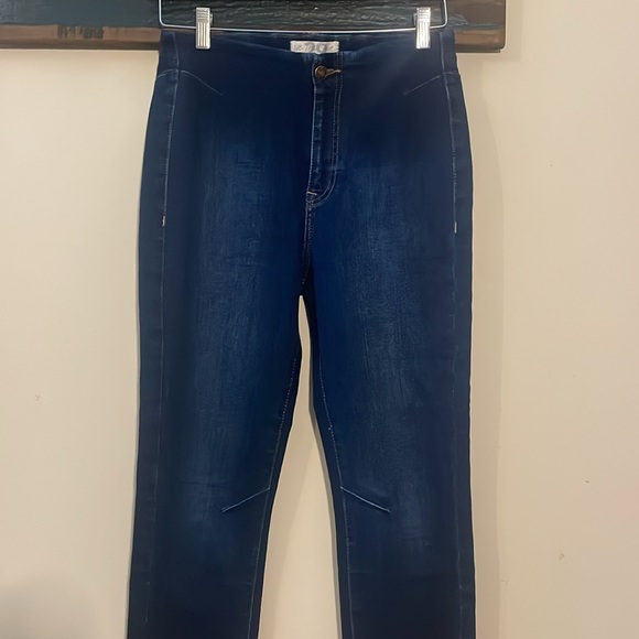 We the Free Feel Like Sunshine Dark Wash Skinny Cropped Jeans Size 29 - Picture 8 of 16